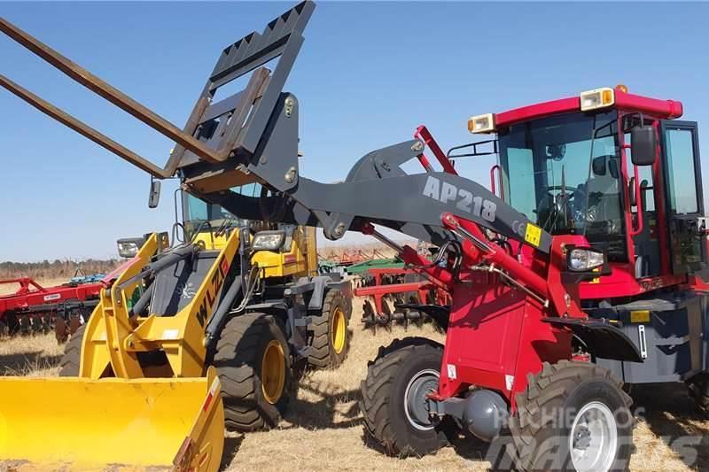  New Apache front loader and forklift 1.5 ton Traktoriai