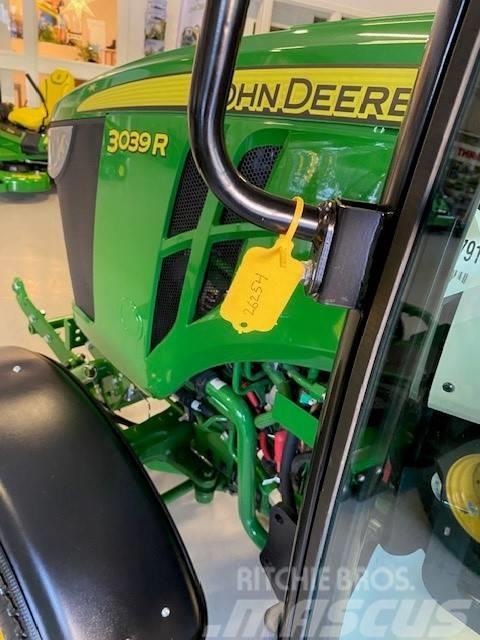 John Deere 3039R Naudoti kompaktiški traktoriai