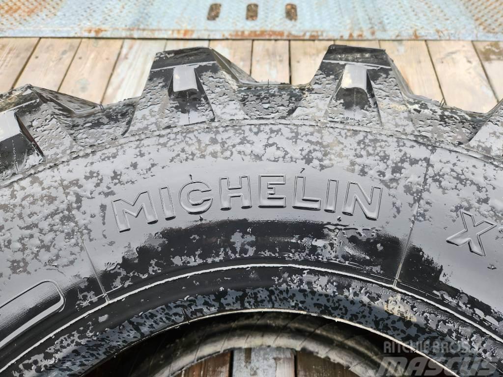 Michelin TIRE 18 R 22.5 XF Padangos, ratai ir ratlankiai