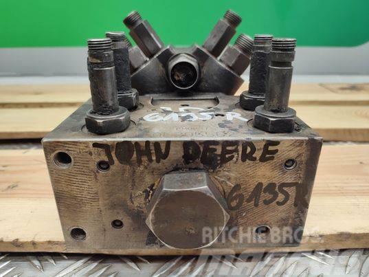 John Deere 6135R (AL205562) hydraulic valve Hidraulikos įrenginiai