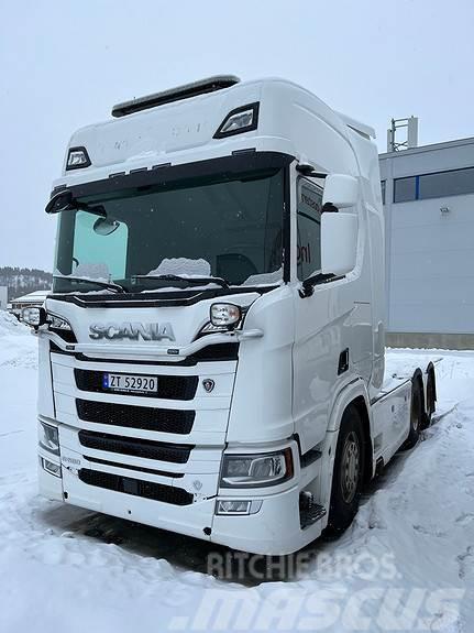 Scania R580 6X4 Hydraulikk, brøytefeste/uttak for spreder Naudoti vilkikai