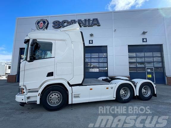 Scania R590A6x4NB, tandemløft Naudoti vilkikai