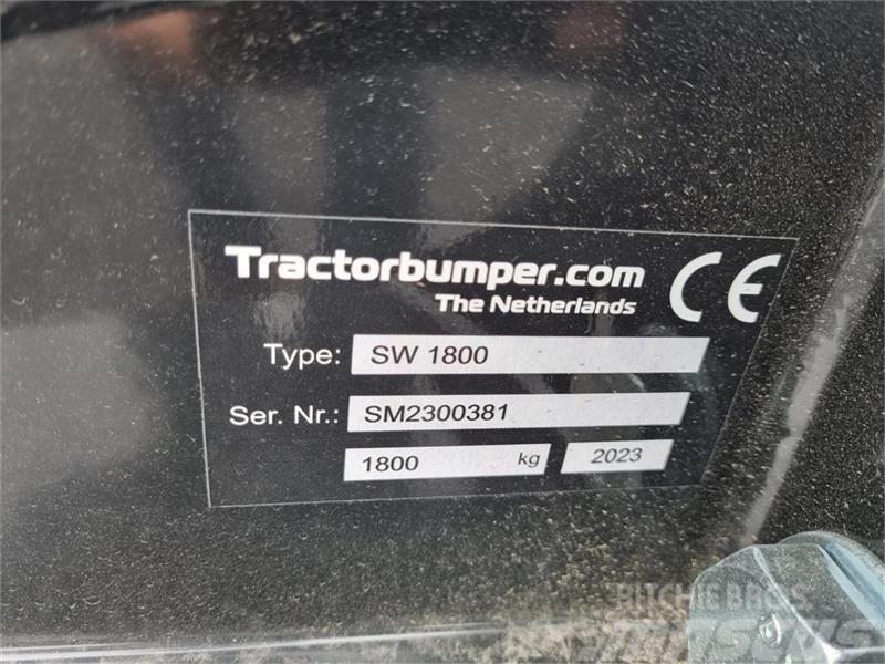  Tractor Bumper  1800 kg. Priekiniai svoriai