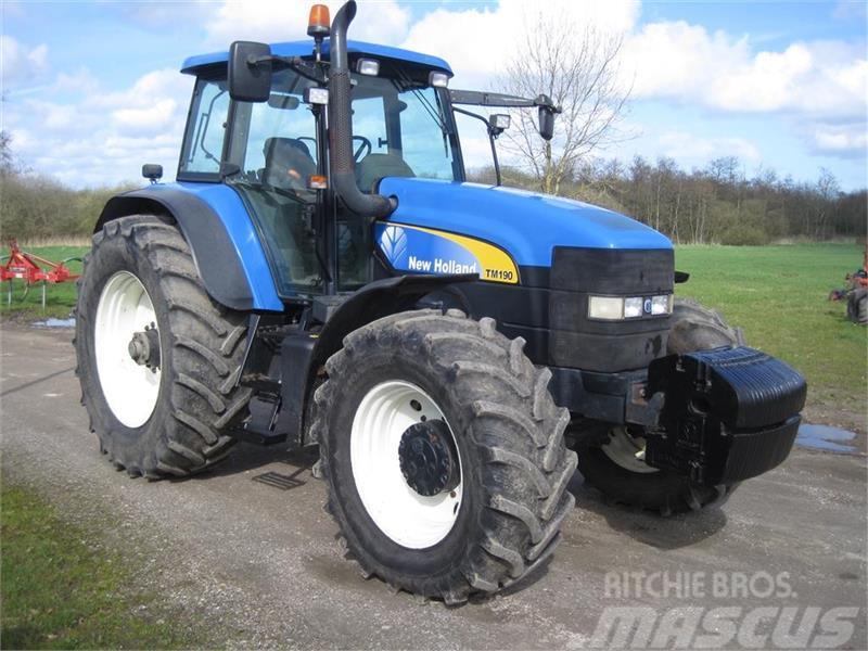 New Holland TM190 Traktoriai