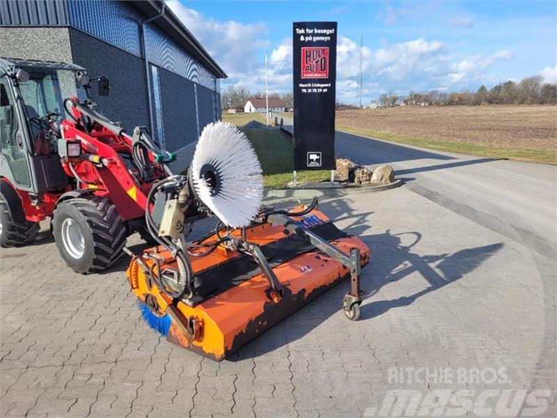 Tuchel Plus 560  180 cm med opsamler og sidebørste Kiti naudoti traktorių priedai