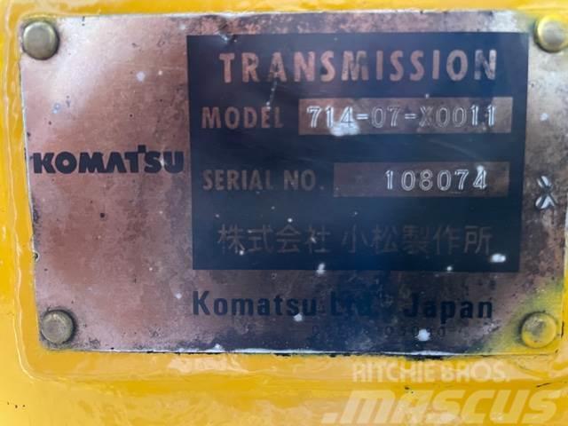 Komatsu WF450 transmission Model 714-07-X 0011 ex. Komatsu Transmisijos