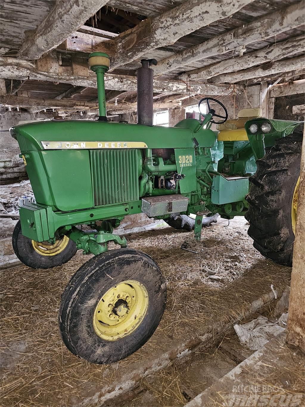 John Deere 3020 POWERSHIFT Traktoriai