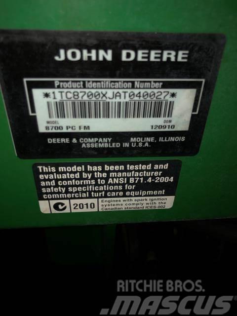 John Deere 8700 Savaeigės žoliapjovės