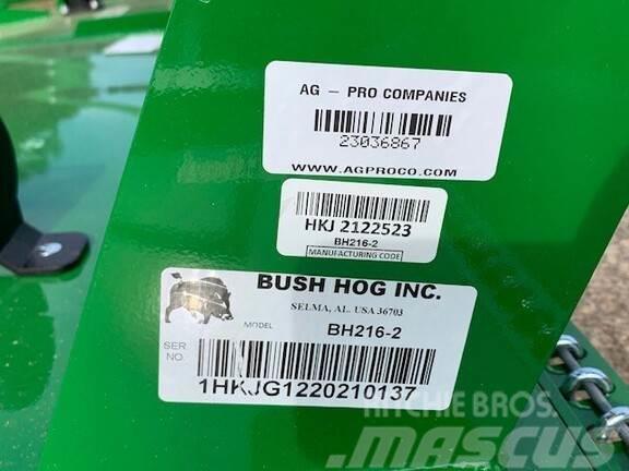 Bush Hog BH216 Ryšulių smulkinimo, pjaustymo ir išvyniojimo įrenginiai