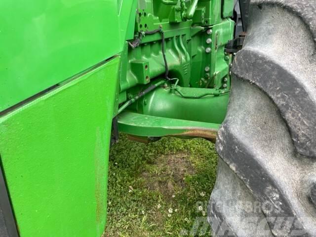 John Deere 8310R Traktoriai