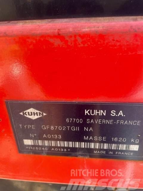 Kuhn GF8702 Šieno grėbliai ir vartytuvai