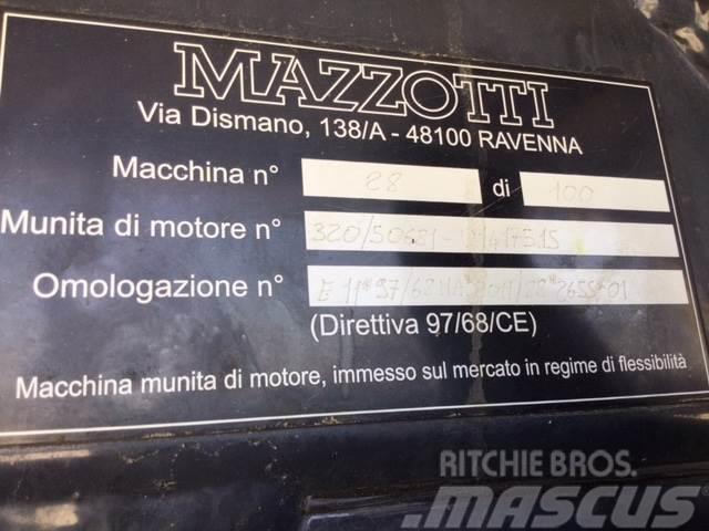  Mazzotti MAF 4180 Prikabinami purkštuvai