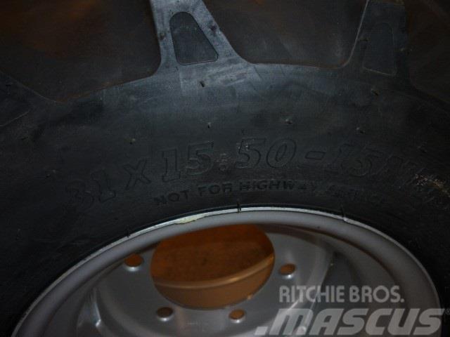 BKT 31x15.50x15 - løs dæk. Padangos, ratai ir ratlankiai