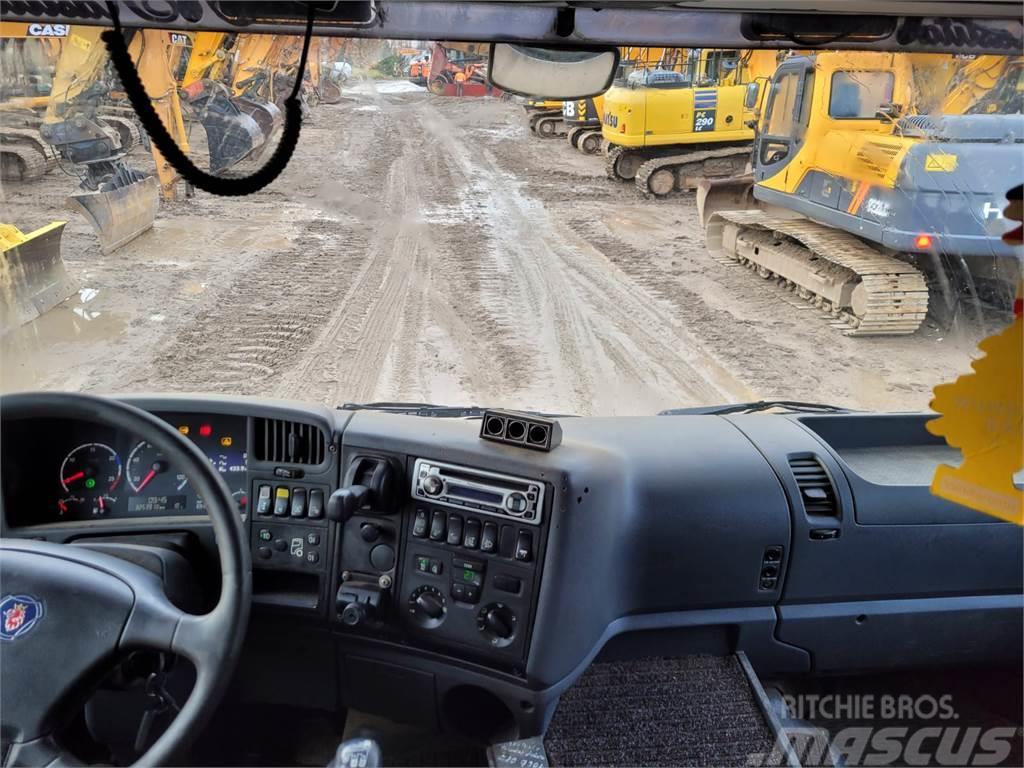 Scania R420 8x4 Savivarčių priekabų vilkikai