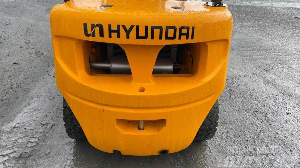 Hyundai N25 Kita