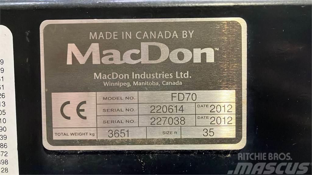 MacDon FD70 Derliaus nuėmimo kombainų priedai