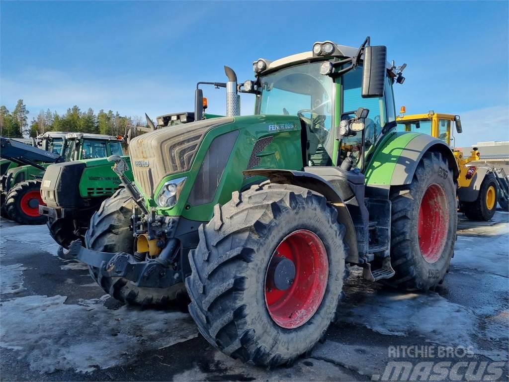Fendt 828 VARIO S4 Traktoriai