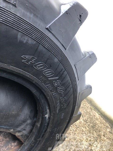 Dunlop 400/80 X 24 Padangos, ratai ir ratlankiai