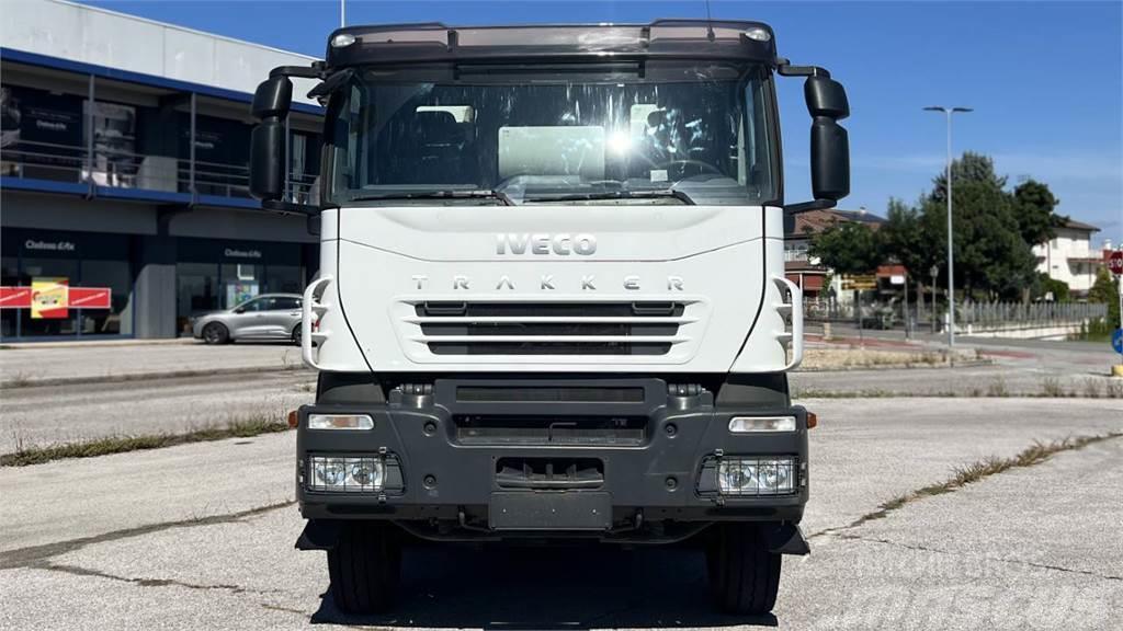 Iveco Trakker 410 8X4 Betonvežiai