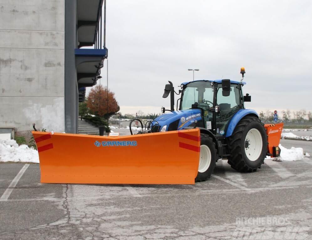New Holland T5.115 Sniego peiliai ir valytuvai