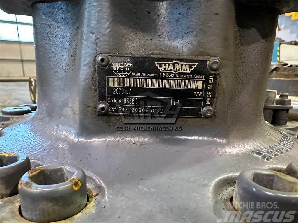 Hamm Fahrmotor DV+70 Tankinimo įranga ir atsarginės detalės