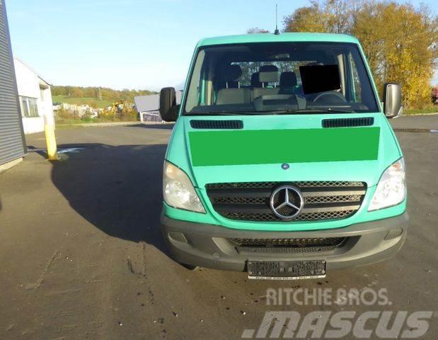 Mercedes-Benz 211 CDI Pikapai / Bortiniai sunkvežimiai