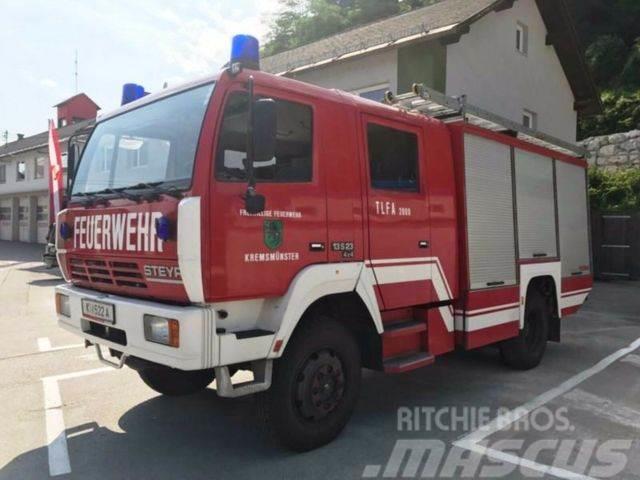 Steyr 13S23 4x4 Feuerwehr 2000 liter Fire Kita