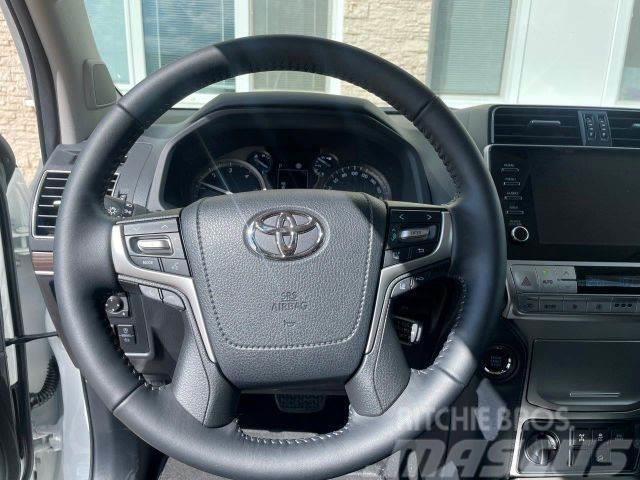 Toyota Land Cruiser 2.8 D-4D Automatik vin 055 Pikapai / Bortiniai sunkvežimiai
