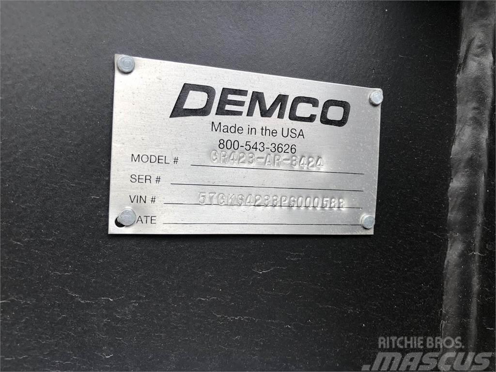 Demco CR423-AR-3424 Savivartės priekabos