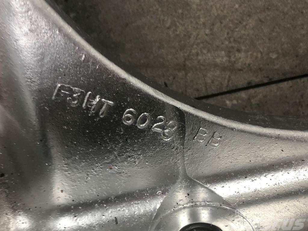Ford F3HT-6028-BB Varikliai