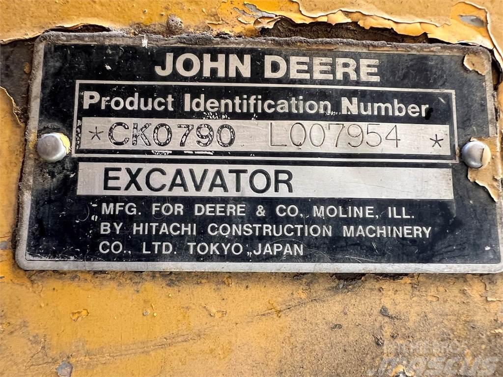 John Deere 790D LC Strėliniai krautuvai