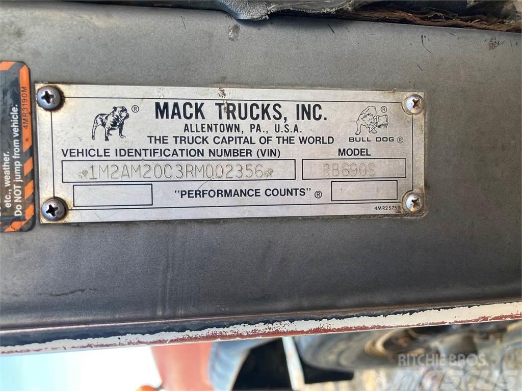 Mack RB690S Automobilinės cisternos