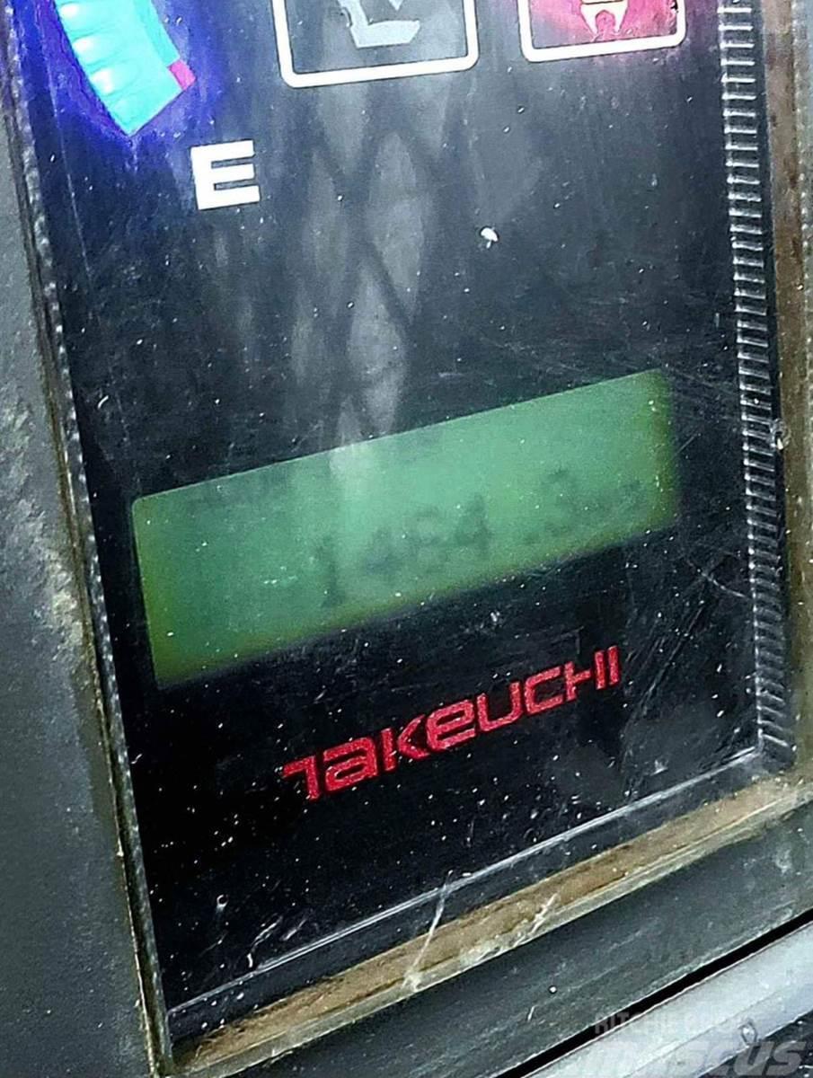 Takeuchi TL230 Series 2 Krautuvai su šoniniu pasukimu