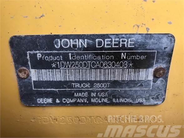 John Deere 250D II Karjeriniai savivarčiai
