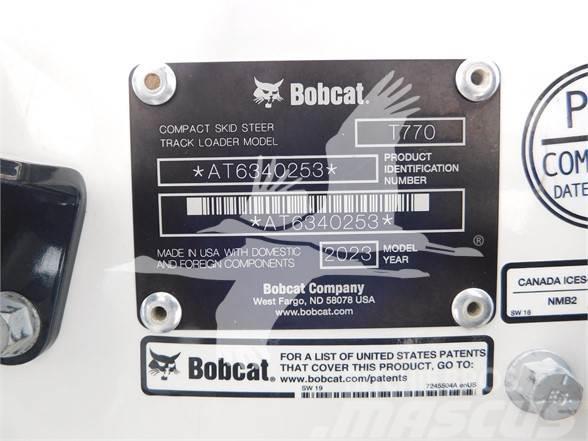 Bobcat T770 Krautuvai su šoniniu pasukimu