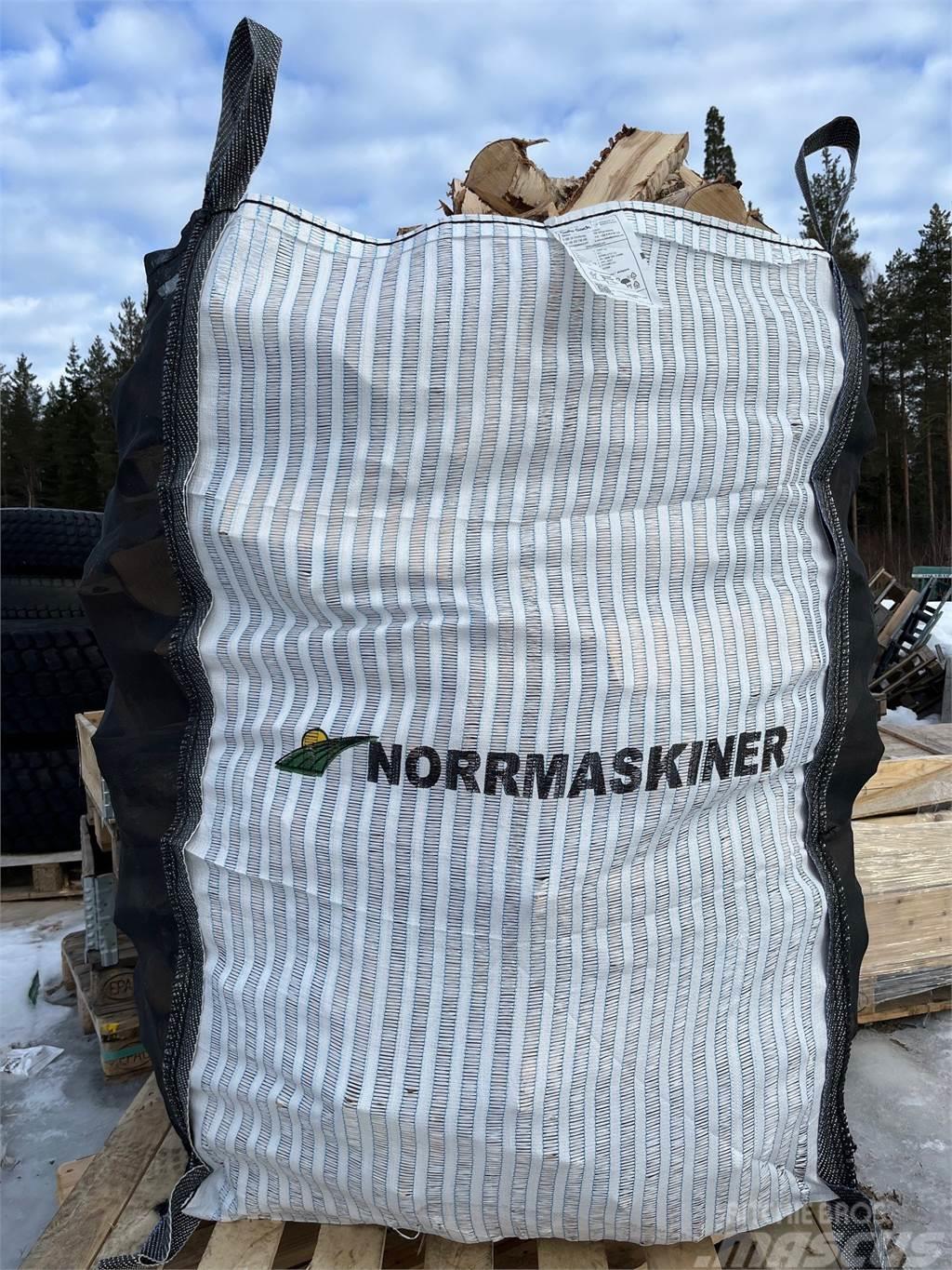  Vedsäckar Norrmaskiner 1,5m3 Medžių skaldymo, pjovimo ir lupimo įrengimai