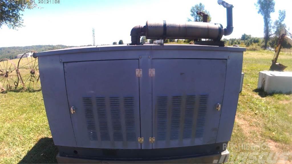 Dayton 4LM43 Kiti generatoriai