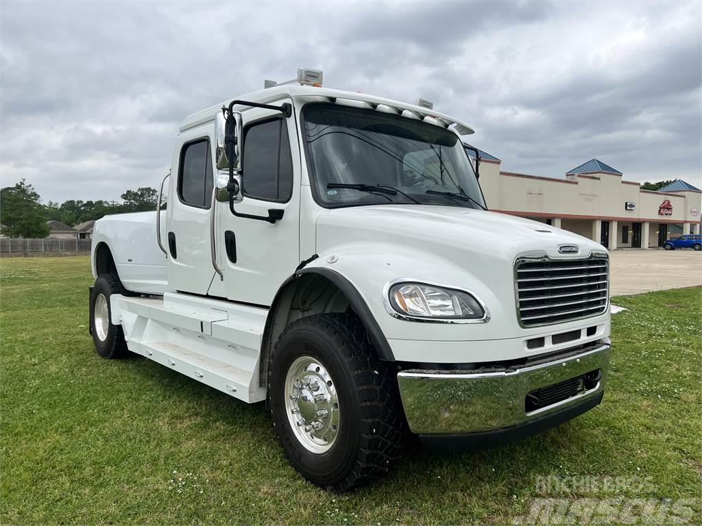 Freightliner M2 Sport Chassis Kita