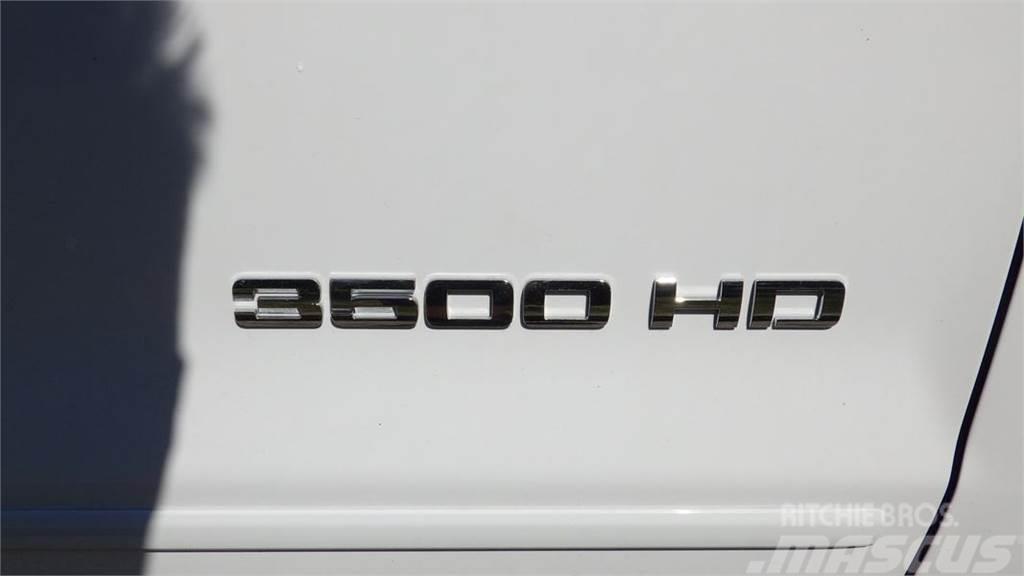 Chevrolet Silverado 3500HD Platformos/ Pakrovimas iš šono