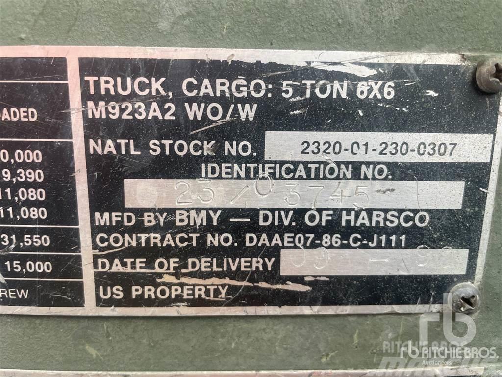  HARSCO M 932-A2 Vandens sunkvežimiai