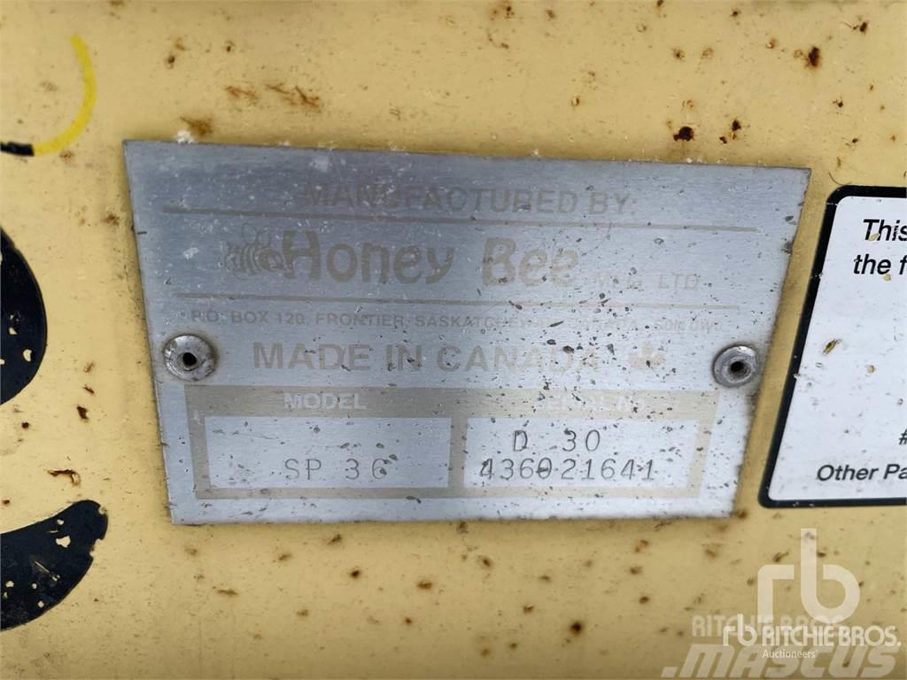 Honey Bee SP36 Derliaus nuėmimo kombainų galvos