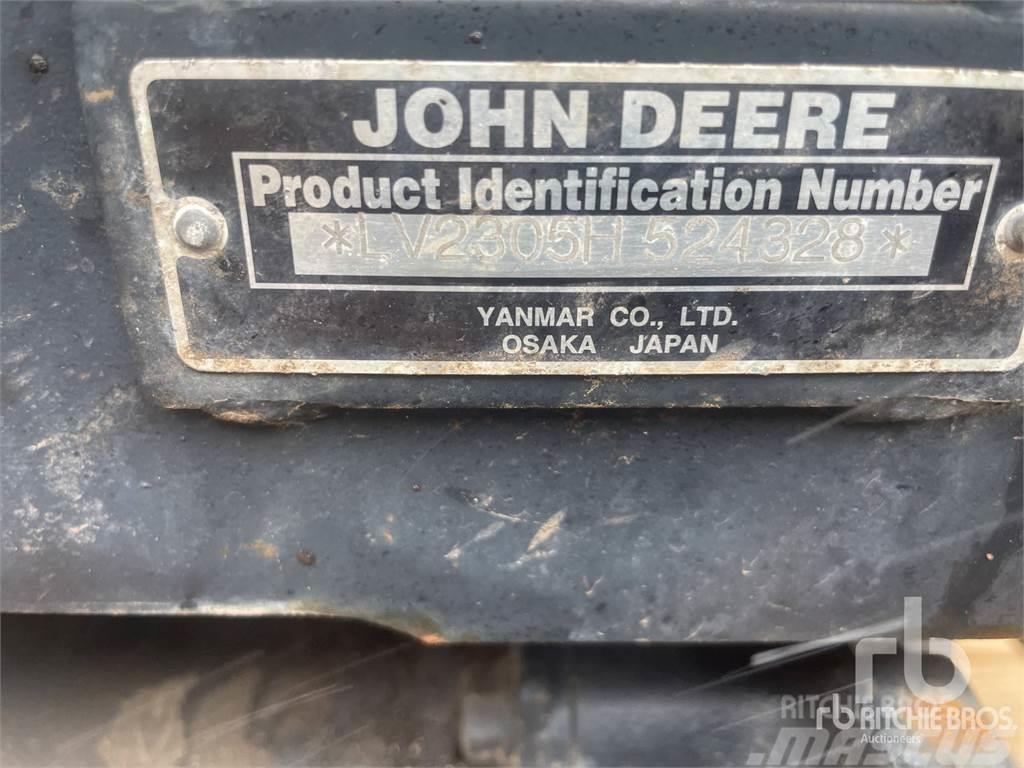 John Deere 2305 Naudoti kompaktiški traktoriai