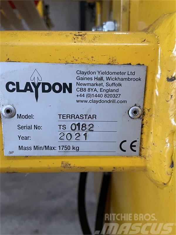 Claydon Terrastar 6m, Spaderulleharve med APV spreder. Akėčios
