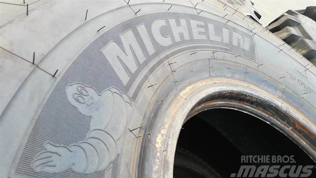 Michelin 23.5R25 Xadn+ 185B NEW DEMOUNT. Padangos, ratai ir ratlankiai