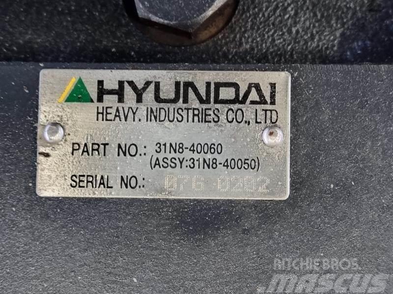 Hyundai FINAL DRIVE 31N8-40060 Ašys