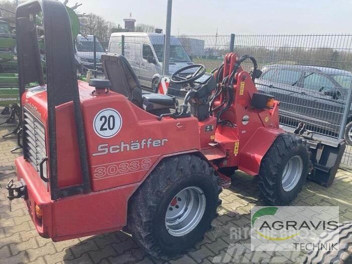 Schäffer HL 3033S Traktoriai