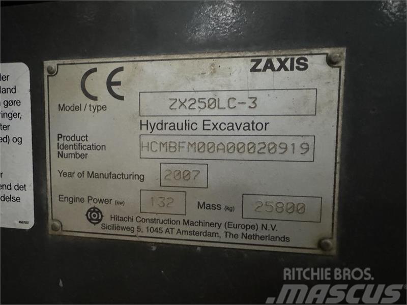 Hitachi Zaxis 250LC-3 Vikšriniai ekskavatoriai