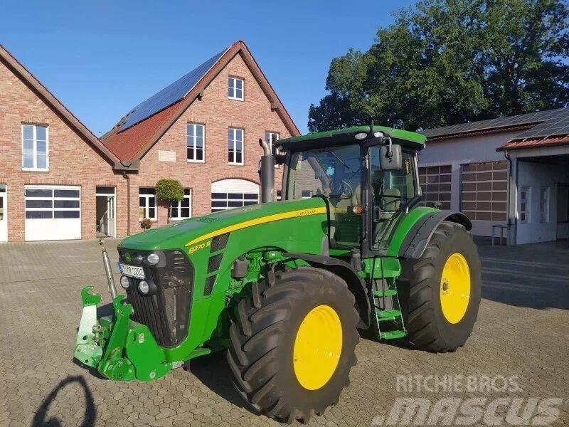 John Deere 8270 R Traktoriai