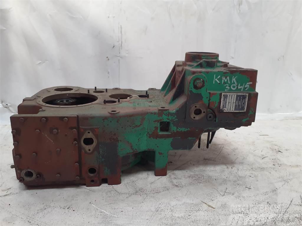 Krupp KMK 3045 gearbox ZF 6 WG 200 Transmisijos