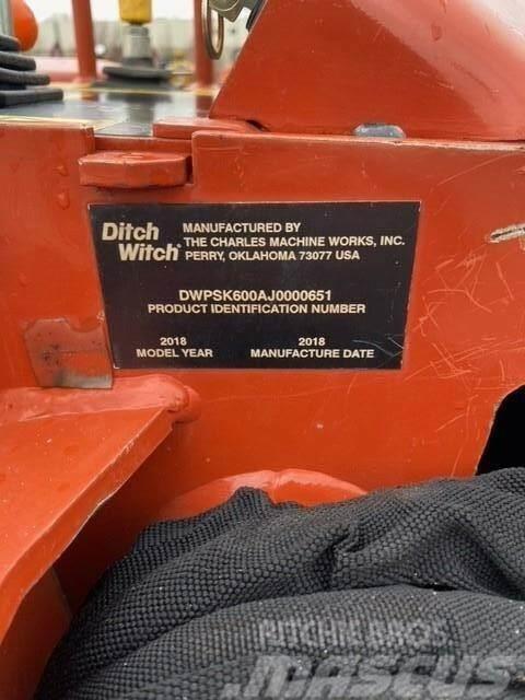 Ditch Witch SK600 Krautuvai su šoniniu pasukimu